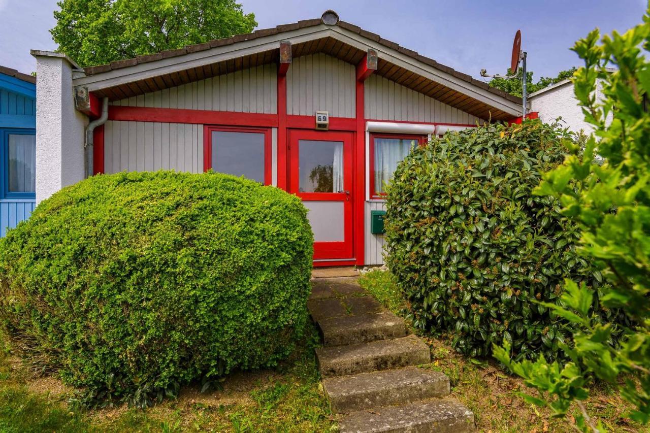 Ferienwohnpark Immenstaad Am Bodensee Satteldachhaus Typ 9 Sd 69 Exterior foto